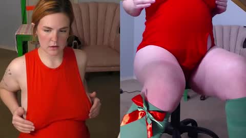 Snapshot of hailey_humps chatting on December 14, 4:45 am Hailey Humps online show from December 14, 4:45 am