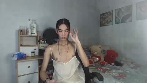 Snapshot of hailey_sweetcum77 chatting on January 13, 1:05 pm hailey_sweetcum77 online show from January 13, 1:05 pm