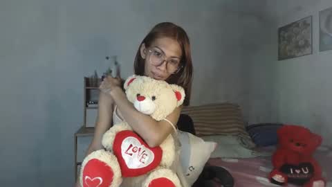 Snapshot of hailey_sweetcum77 chatting on February 13, 7:37 am hailey_sweetcum77 online show from February 13, 7:37 am