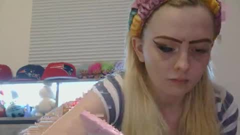 Hailey and d online show from February 5, 11:53 pm