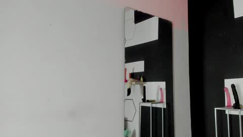 haileycat_ online show from January 13, 1:23 am