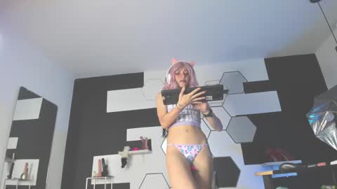 haileycat_ online show from January 15, 1:45 am