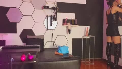 haileycat_ online show from January 27, 3:04 am