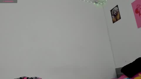 Snapshot of haileyduke chatting on February 14, 12:07 am Hailey online show from February 14, 12:07 am