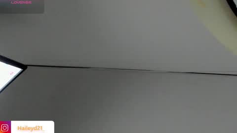 Snapshot of haileyduke chatting on February 16, 12:51 am Hailey online show from February 16, 12:51 am