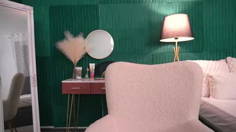 Hailey online show from November 28, 4:26 am