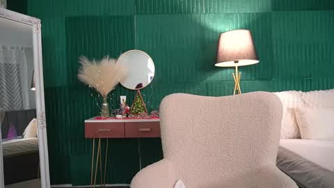 Hailey online show from January 7, 4:48 am