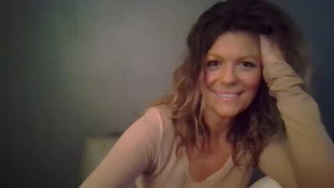 Hailey online show from December 14, 8:35 pm