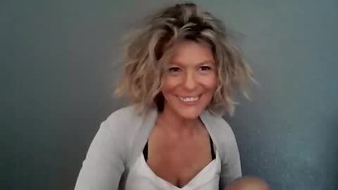 Hailey online show from February 20, 6:08 pm