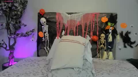 haileystonei online show from November 1, 3:08 am