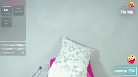 haileystonei online show from May 5, 12:35 pm