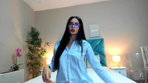 Hailey online show from September 23, 5:54 am