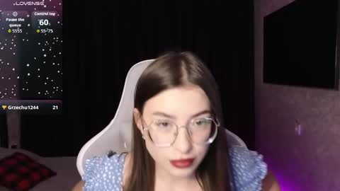 HailyHeavenly online show from November 28, 9:01 am