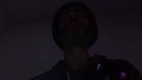 Snapshot of hailzeffn chatting on December 17, 12:23 am ZeffN online show from December 17, 12:23 am