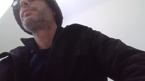 Snapshot of hailzeffn chatting on December 30, 7:00 pm ZeffN online show from December 30, 7:00 pm