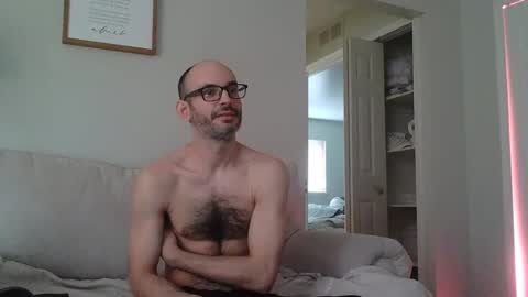 Snapshot of hailzeffn chatting on March 7, 9:27 pm ZeffN online show from March 7, 9:27 pm