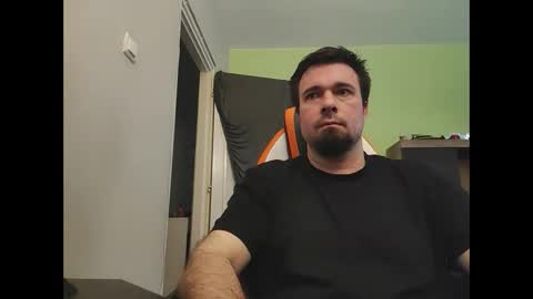 hairy_guy007 online show from April 6, 8:15 am