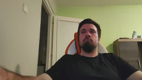 Snapshot of hairy_guy007 chatting on June 29, 5:35 pm hairy_guy007 online show from June 29, 5:35 pm