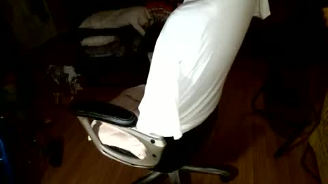 hairybear813 online show from December 31, 1:57 am