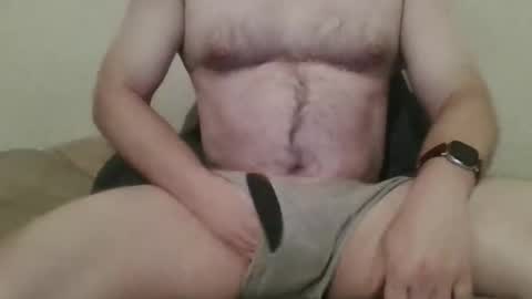 Snapshot of hairychest222141 chatting on October 23, 3:39 am hairychest222141 online show from October 23, 3:39 am