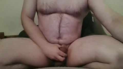Snapshot of hairychest222141 chatting on February 11, 7:24 am hairychest222141 online show from February 11, 7:24 am