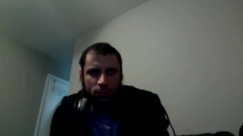 Snapshot of hairydadbod6 chatting on January 21, 3:04 am hairydadbod6 online show from January 21, 3:04 am