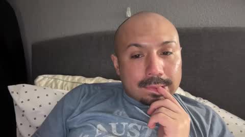 Snapshot of hairyman30000 chatting on February 20, 4:39 am hairyman30000 online show from February 20, 4:39 am