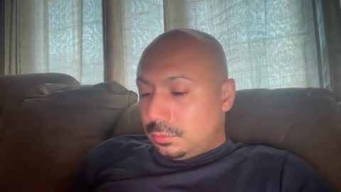Snapshot of hairyman30000 chatting on March 3, 1:31 am hairyman30000 online show from March 3, 1:31 am