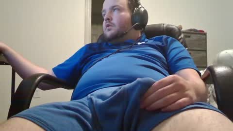 Snapshot of hairymikey chatting on June 23, 3:37 am hairymikey online show from June 23, 3:37 am