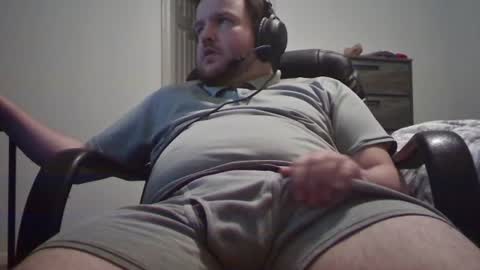 Snapshot of hairymikey chatting on June 25, 4:12 am hairymikey online show from June 25, 4:12 am
