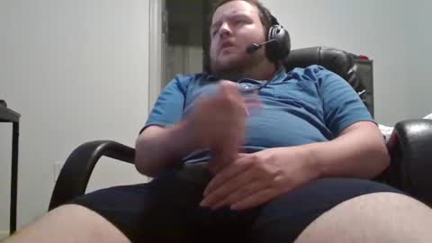 Snapshot of hairymikey chatting on June 29, 4:19 am hairymikey online show from June 29, 4:19 am