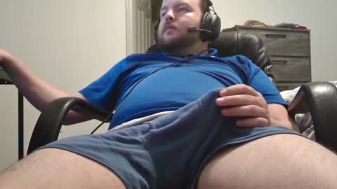 Snapshot of hairymikey chatting on July 16, 3:34 am hairymikey online show from July 16, 3:34 am