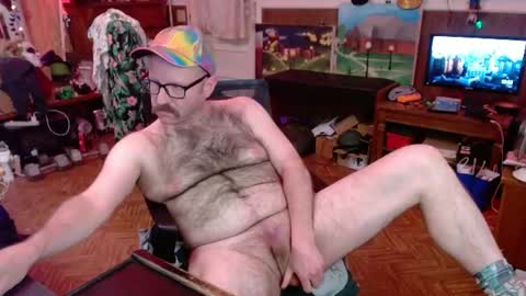 Snapshot of hairyoldperv chatting on June 14, 5:53 am Justin online show from June 14, 5:53 am