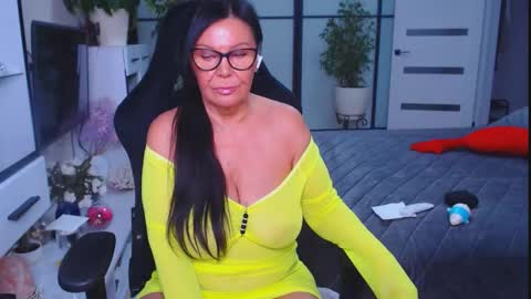 Snapshot of hairypussygranny chatting on October 26, 9:04 am Monika online show from October 26, 9:04 am