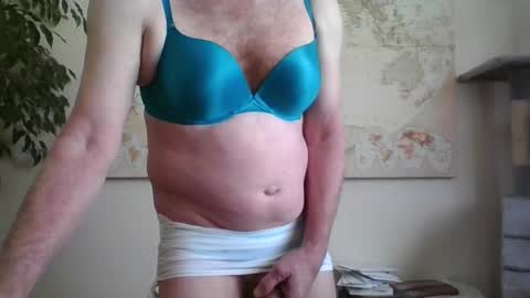 Snapshot of hairypussylover089 chatting on March 15, 6:47 pm hairypussylover089 online show from March 15, 6:47 pm