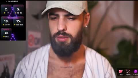 Snapshot of hairyrobxxx chatting on October 26, 4:13 pm HairyRobXxX online show from October 26, 4:13 pm