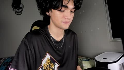Snapshot of halan_jr chatting on April 9, 4:23 am halan online show from April 9, 4:23 am