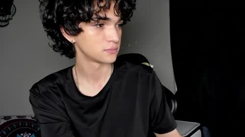 Snapshot of halan_jr chatting on April 22, 5:21 am halan online show from April 22, 5:21 am