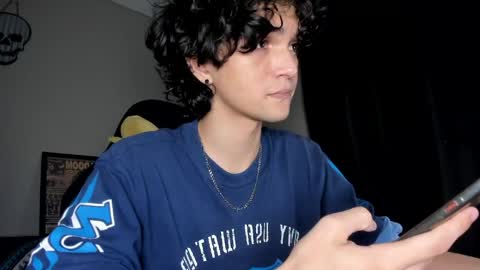 Snapshot of halan_jr chatting on May 1, 3:00 am halan online show from May 1, 3:00 am