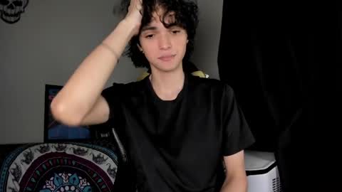 Snapshot of halan_jr chatting on May 3, 10:38 pm halan online show from May 3, 10:38 pm