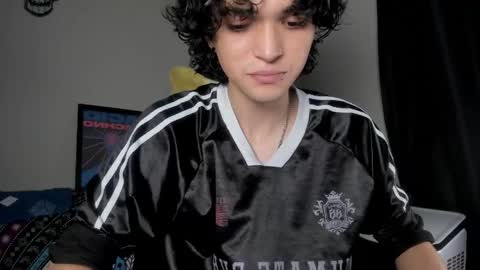 Snapshot of halan_jr chatting on May 6, 7:02 am halan online show from May 6, 7:02 am