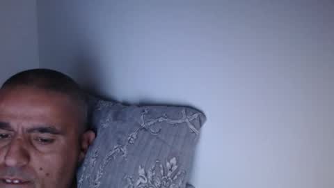 haled_77 online show from December 17, 2:06 am