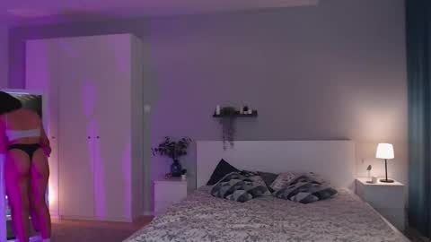 Snapshot of halle_berrry chatting on October 1, 2:12 pm Mary online show from October 1, 2:12 pm