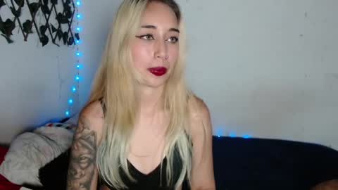 reashell online show from September 22, 10:23 pm