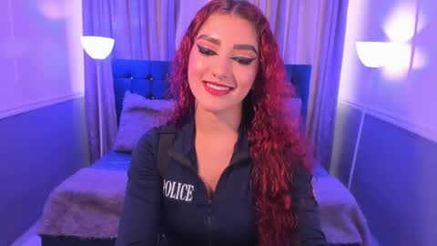 Halls Red online show from December 3, 8:17 pm