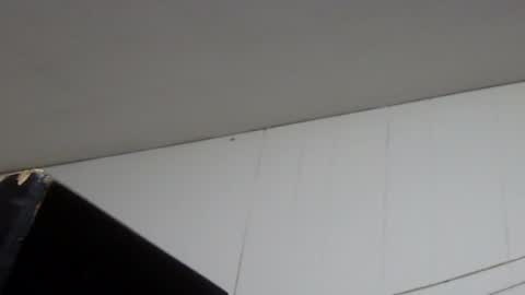 Snapshot of hamhead71 chatting on February 26, 2:15 am hamhead71 online show from February 26, 2:15 am