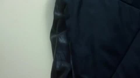 Snapshot of hamhead71 chatting on March 17, 11:46 am hamhead71 online show from March 17, 11:46 am