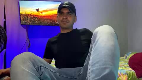 hamiltong12 online show from December 2, 5:35 am