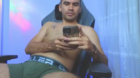 hamiltong12 online show from February 26, 11:37 pm