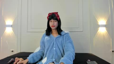 Hamsel  online show from May 18, 8:25 pm